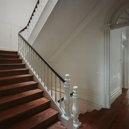 Ap. Duquesa Isabel De Lencastre Apartment